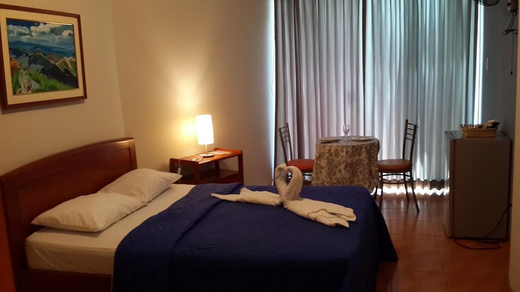 Hotel Colibri Chiclayo Oda fotoğraf